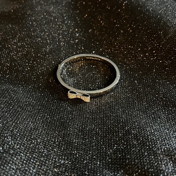 KATE SPADE “READY SET” BOW BRACELET - Picture 2 of 9